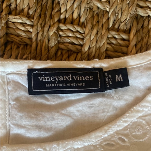 Vineyard vines Elegant White Eyelet Dress sz Med - Picture 2 of 10